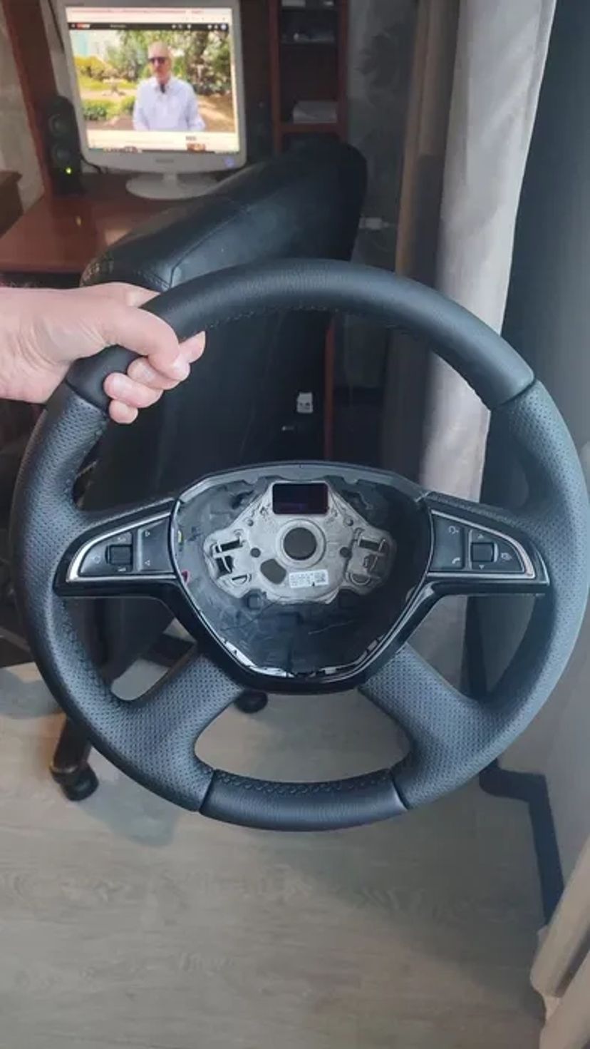 Перетяжка руля, ручки КПП, підлокітник