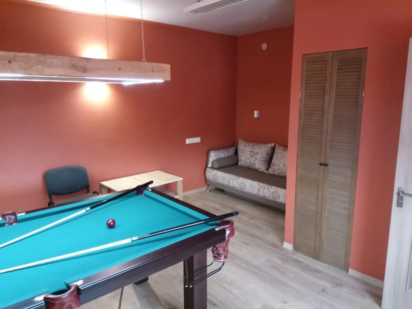 Гостьовий 2х поверховий будинок у Царичанці з сауной. каміном. білярдом