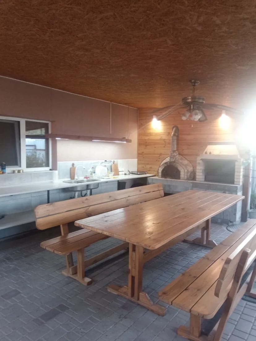 Гостьовий 2х поверховий будинок у Царичанці з сауной. каміном. білярдом