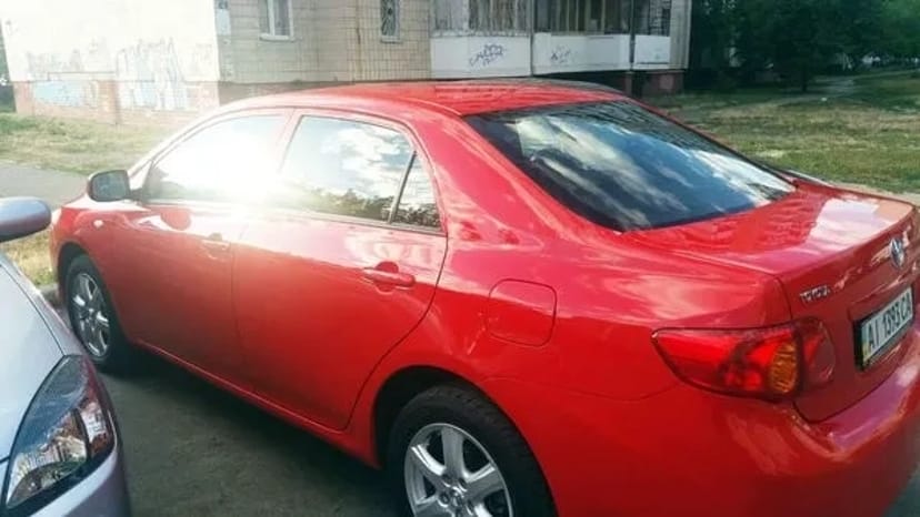 183 Toyota Corolla червона авто на весілля