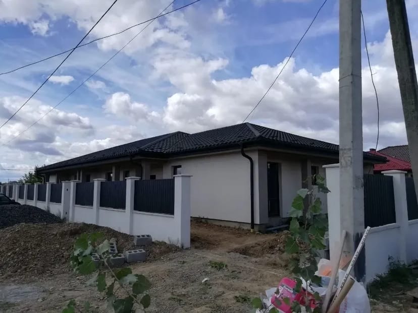 Полусухая (механічна) стяжка пола, машинна штукатурка від 200 грн. Монтаж даху.