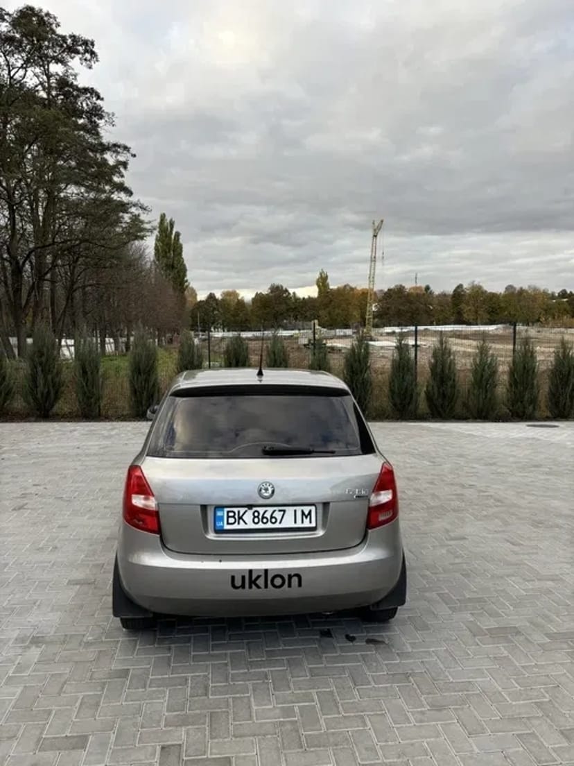 Skoda Fabia 1.4 16V газ/бензин