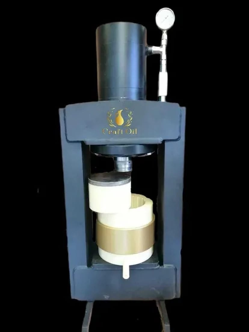 Гідравлічний маслопрес холодного віджиму олії | Прес. Діжки капролон