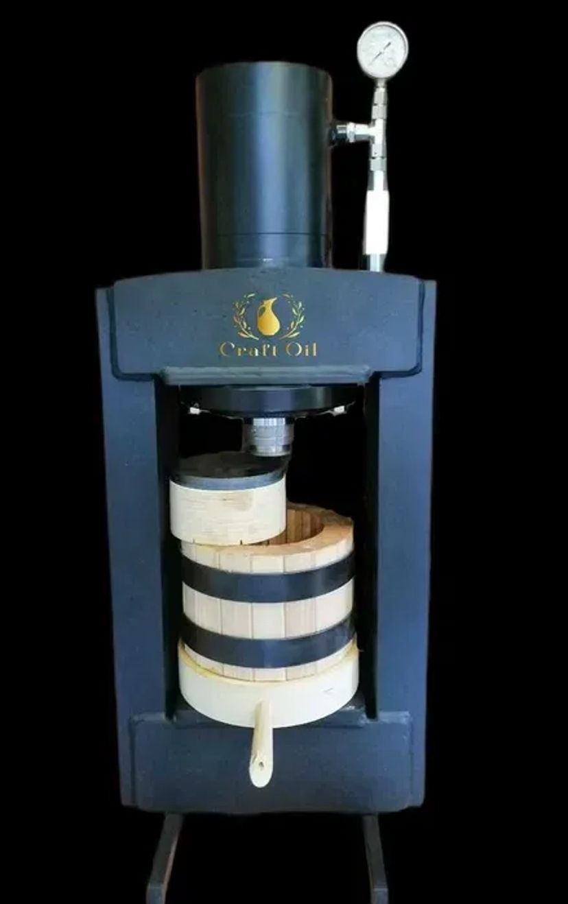 Гідравлічний маслопрес холодного віджиму олії | Прес. Діжки капролон