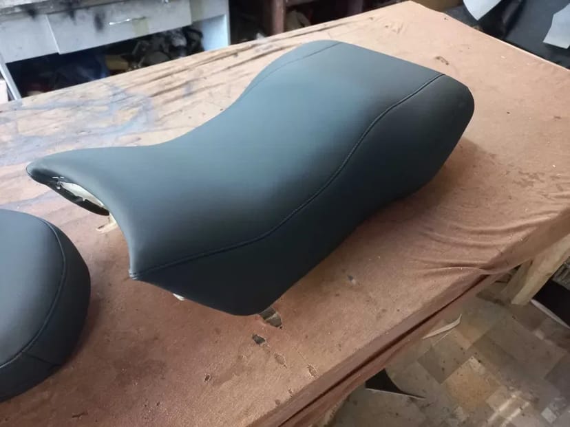 Перетяжка Мотосидінь: Ремонт, Дизайн, Ідеальний Комфорт!