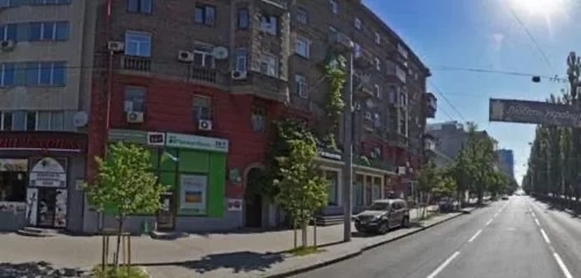 Фасадне приміщення 218 м2 на бульварі Шевченка, метро Університет