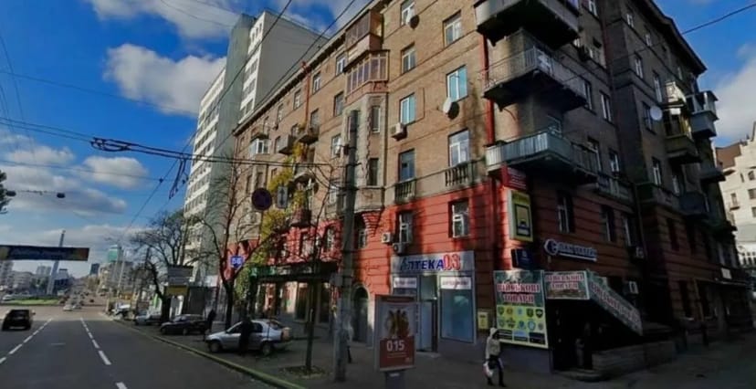 Фасадне приміщення 218 м2 на бульварі Шевченка, метро Університет