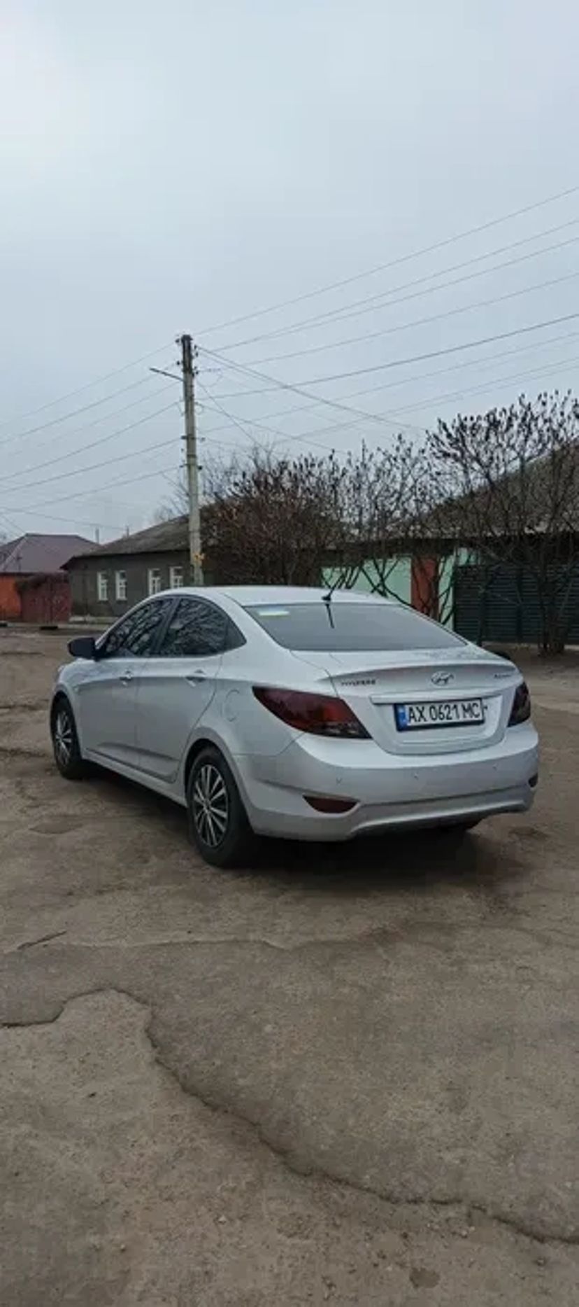 Авто Пежо 301 газ/бензин, Хендай Акцент газ/бензин, автомат.