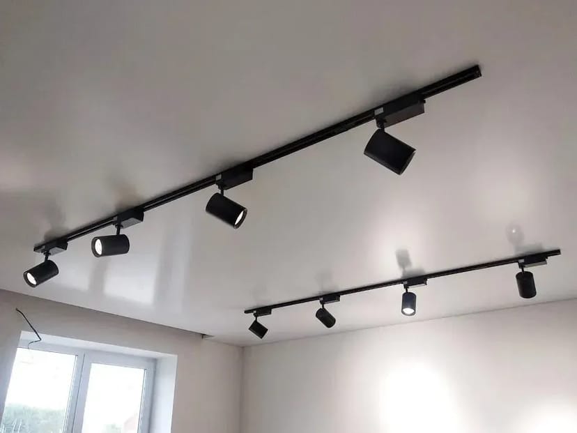 Натяжні стелі ( Натяжные потолки )