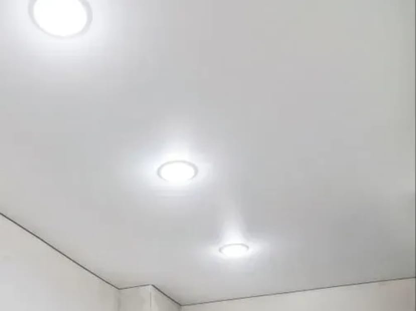 Натяжні стелі ( Натяжные потолки )