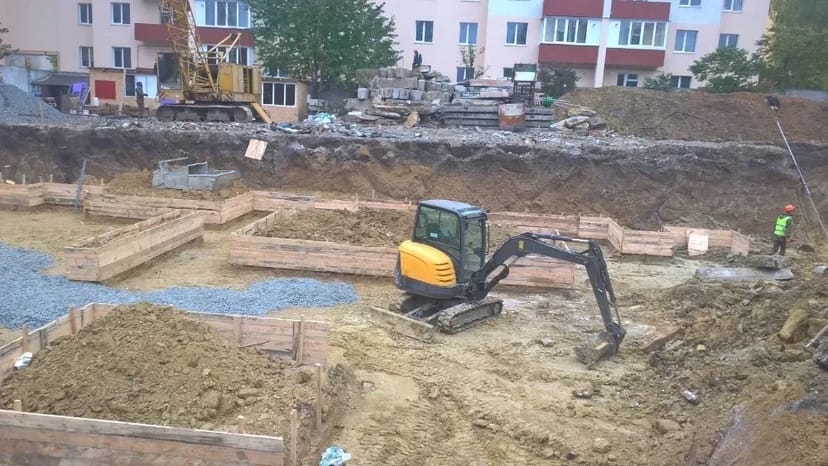 Послуги міні-екскаватора