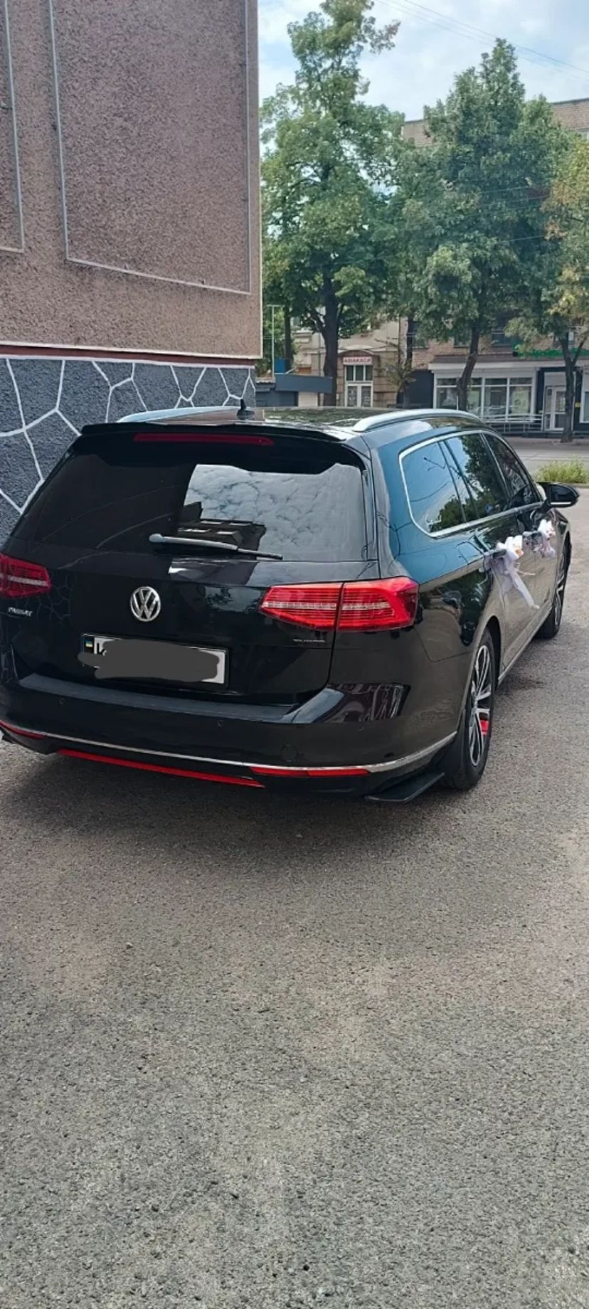 Авто на весілля та свята