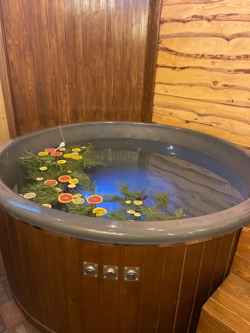 Банний комплекс «Наша-Баня», лазня на дровах, чани, холодна купіль, зони відпочинку