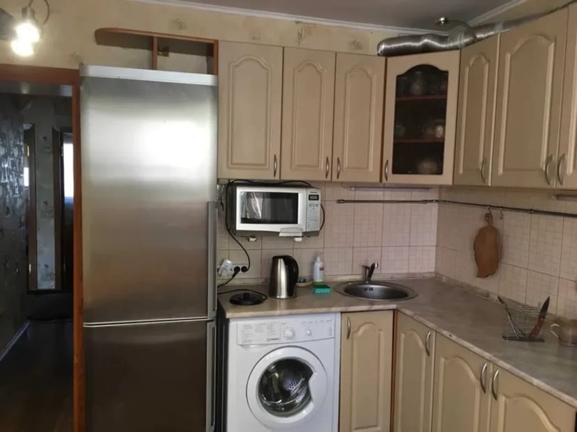 Квартира 3 кімнатна , біля метро «Героїв Днiпра»