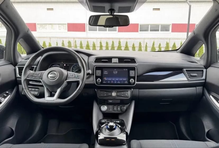 Nissan Leaf 400 km запас ходу