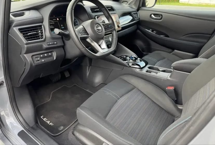 Nissan Leaf 400 km запас ходу