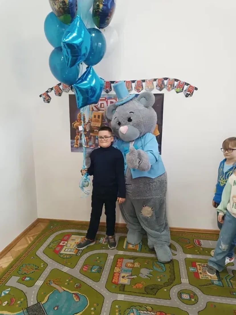 Ведмідь на привітання, ростові ляльки