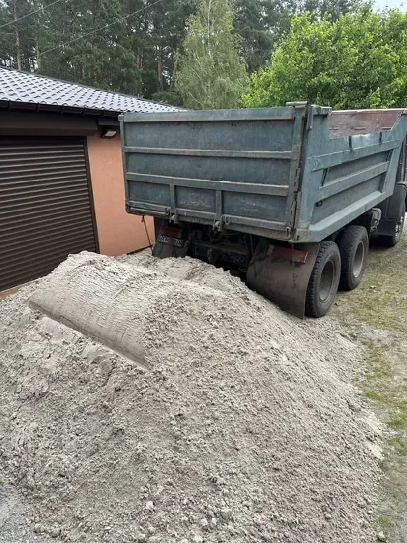 Камаз Зіл Газель Доставка чорнозему пісок щебінь