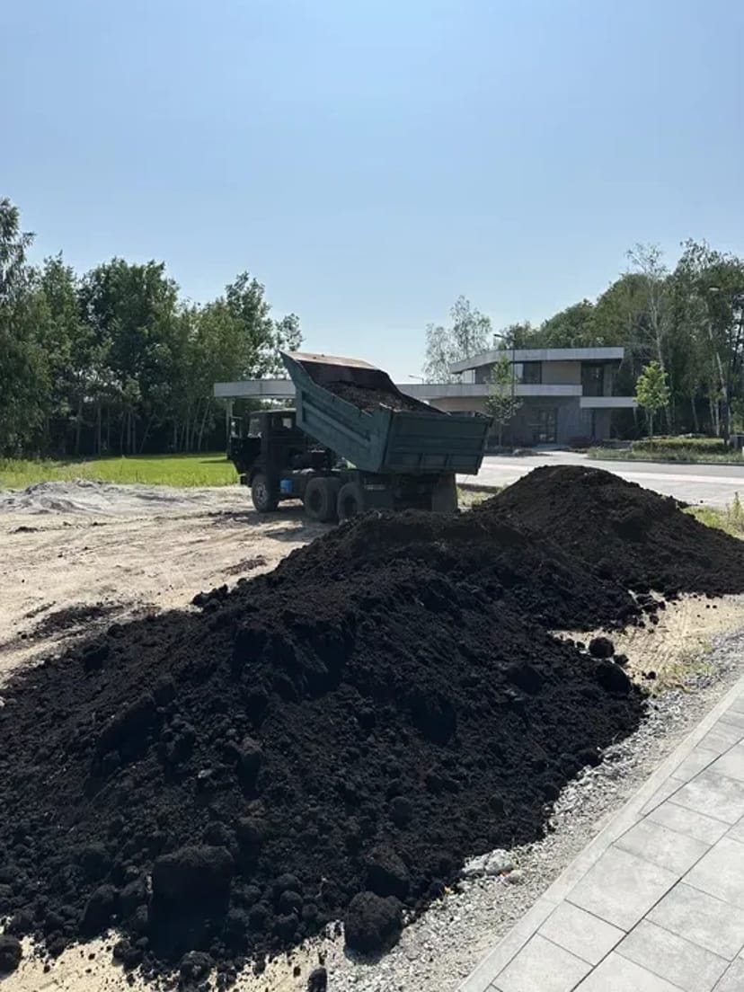 Камаз Зіл Газель Доставка чорнозему пісок щебінь