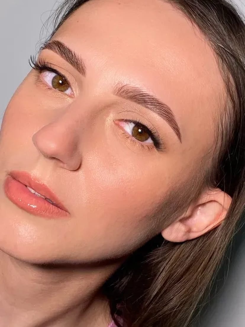 Оформлення брів та ламінування вій: ідеальний погляд щодня!