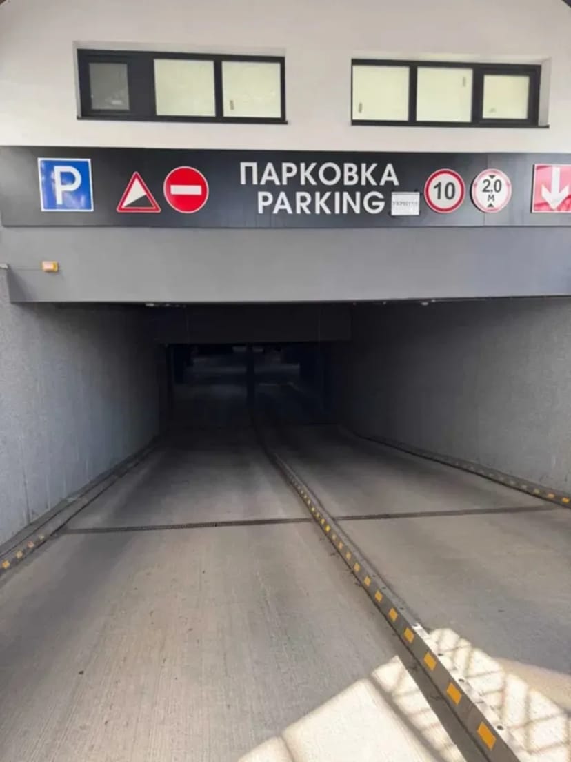 Паркомісце ЖК «Містечко Липки»