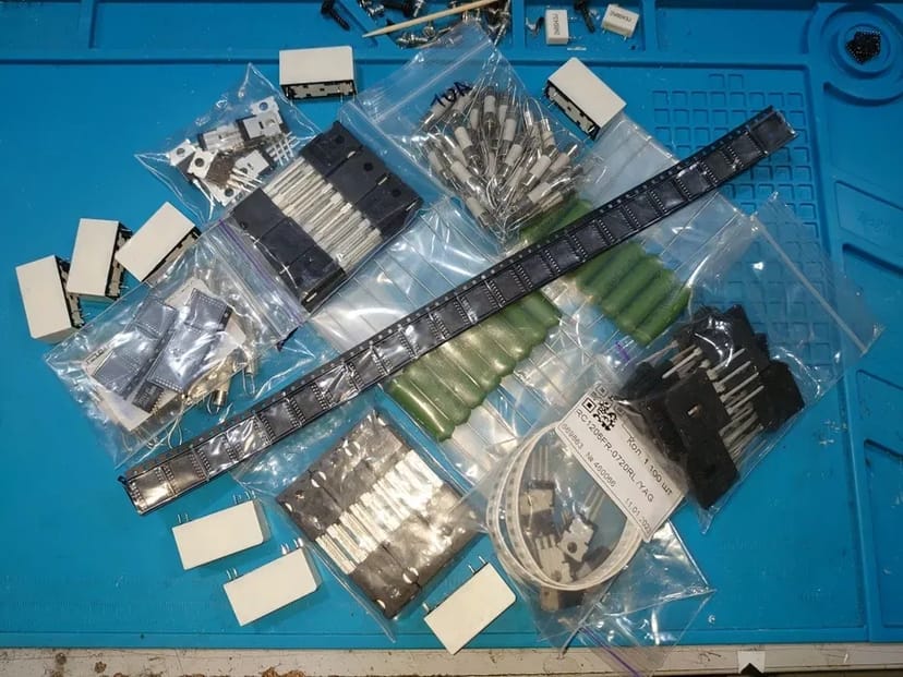 Ремонт зарядних станцій екофлоу, EcoFlow, River, Delta, Max, Pro