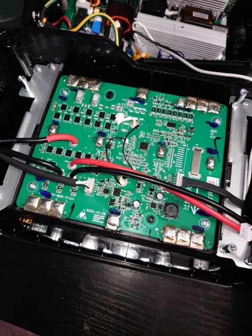 Ремонт зарядних станцій екофлоу, EcoFlow, River, Delta, Max, Pro