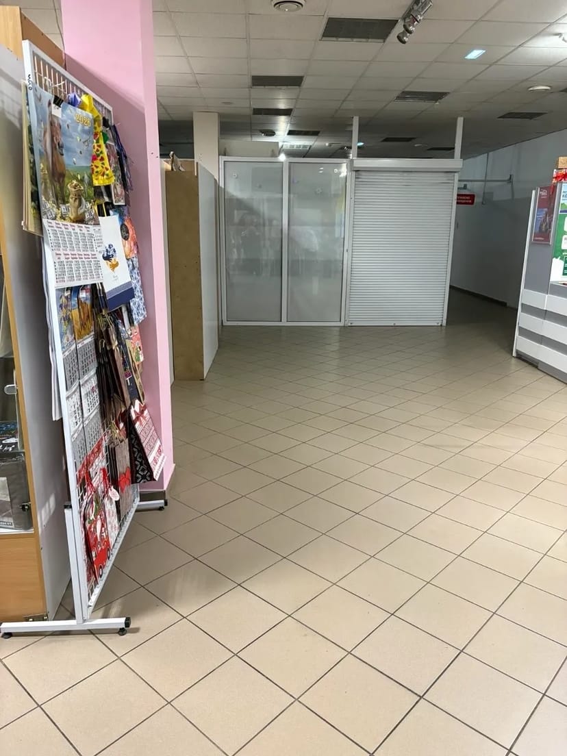 Приміщення 15 м2 в ТЦ Олімпійський, Дніпровський район