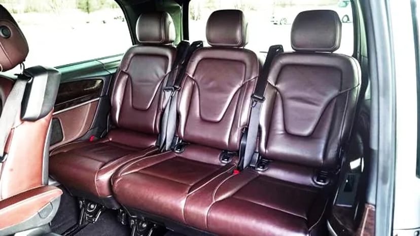 261 Mercedes Benz V class білий на весілля