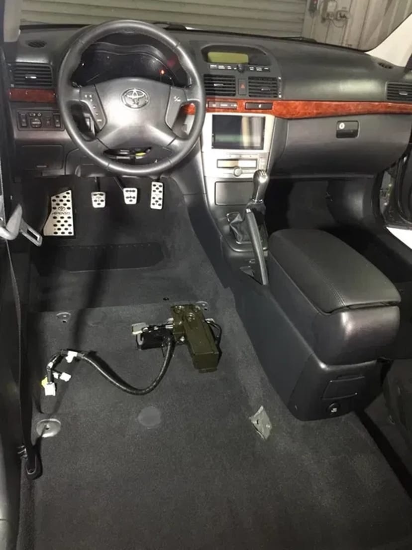 Полировка лобового стекла, химчистка, полировка кузова