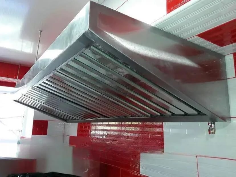 Монтаж професійної витяжки