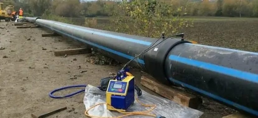 Терморегуляторне зварювання поліетиленових труб