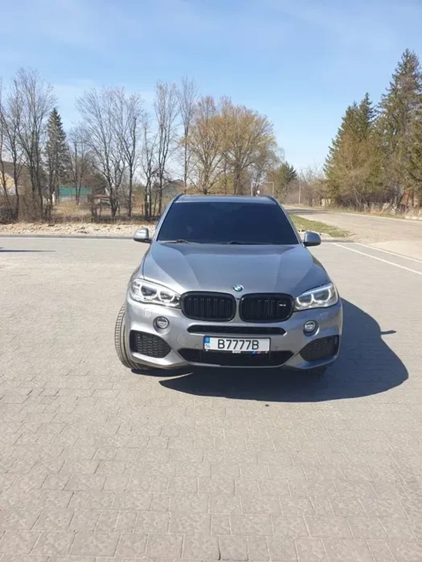 Авто BMW X5 F15