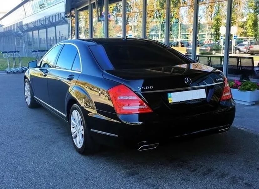 099 Авто на весілля Vip-авто Mercedes W221 S500 original restyle чорний