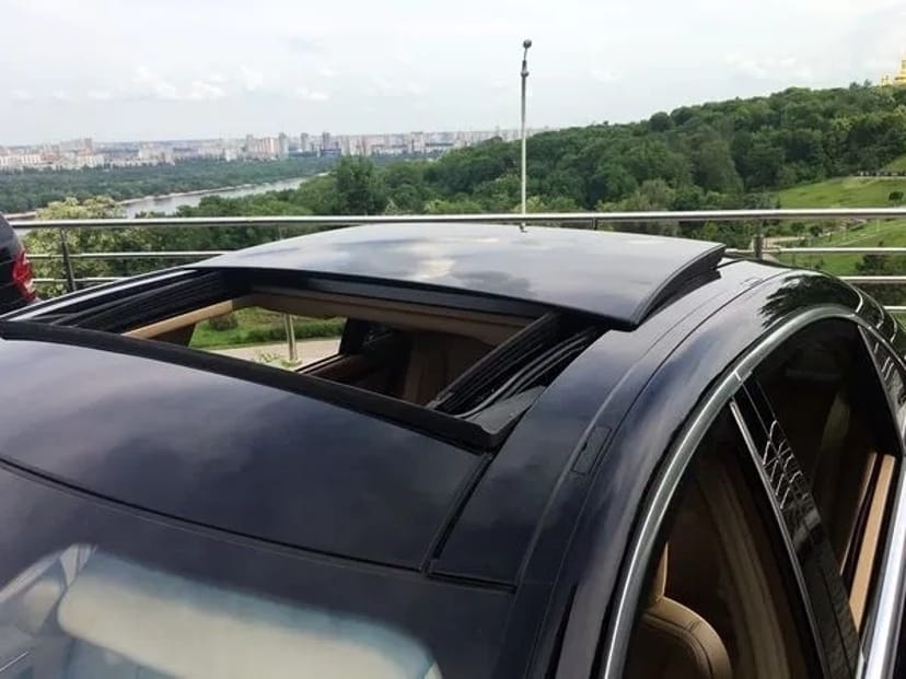 099 Авто на весілля Vip-авто Mercedes W221 S500 original restyle чорний