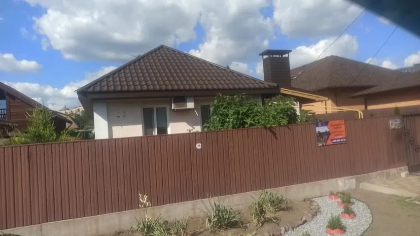 Покрівельні роботи. Монтаж дахів під ключ. Всі видиди черепиці.