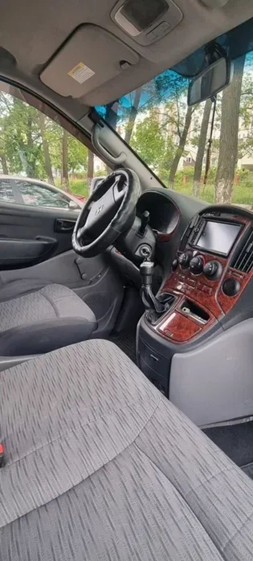 Мікроавтобус Hyundai H1 