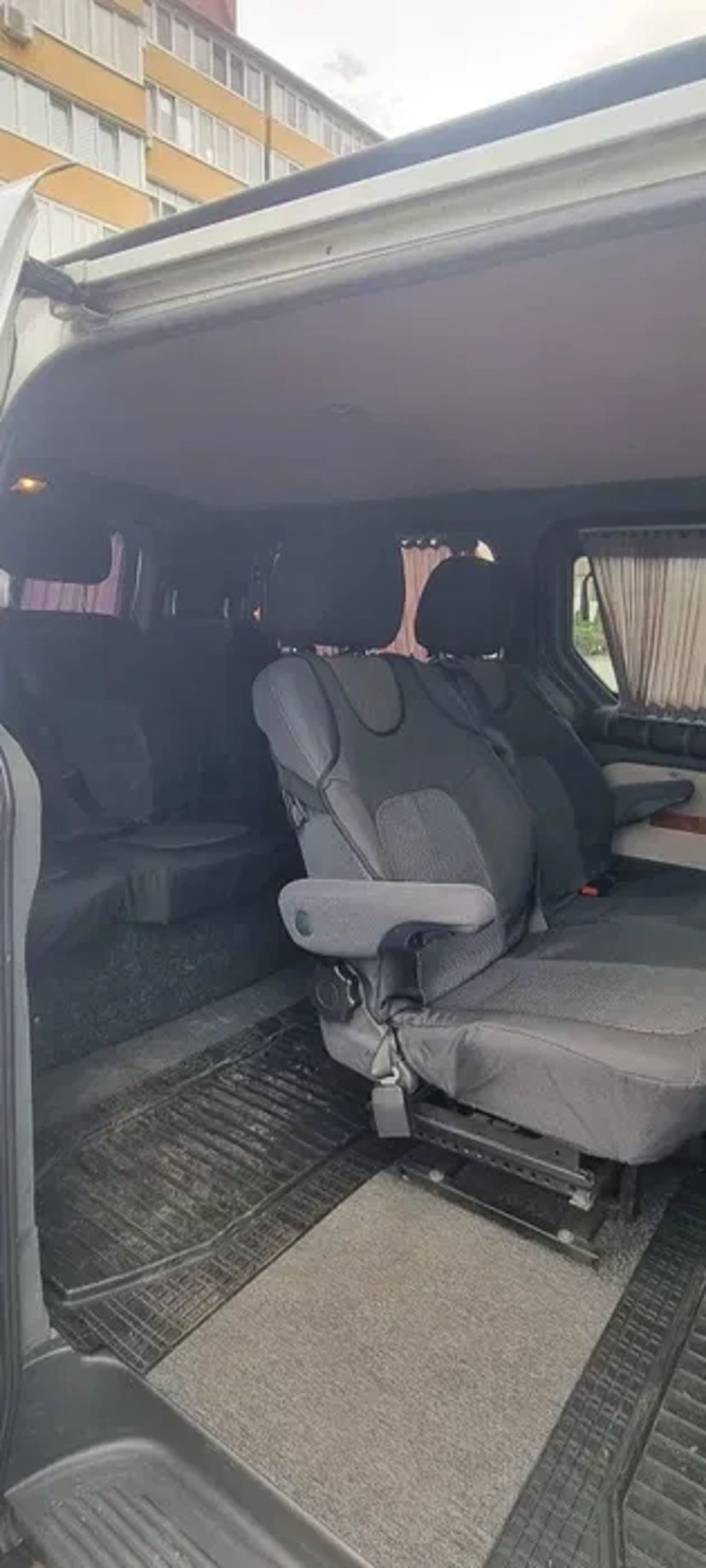 Мікроавтобус Hyundai H1 