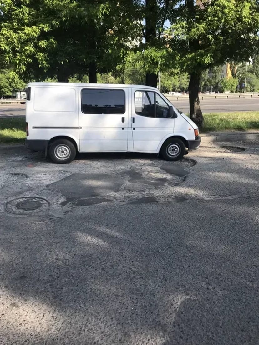 Грузове таксі для переїздів, доставки та перевезення вантажів