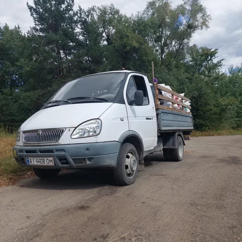 Вивіз будівельного та побутового сміття хламу непотрібних речей гілля