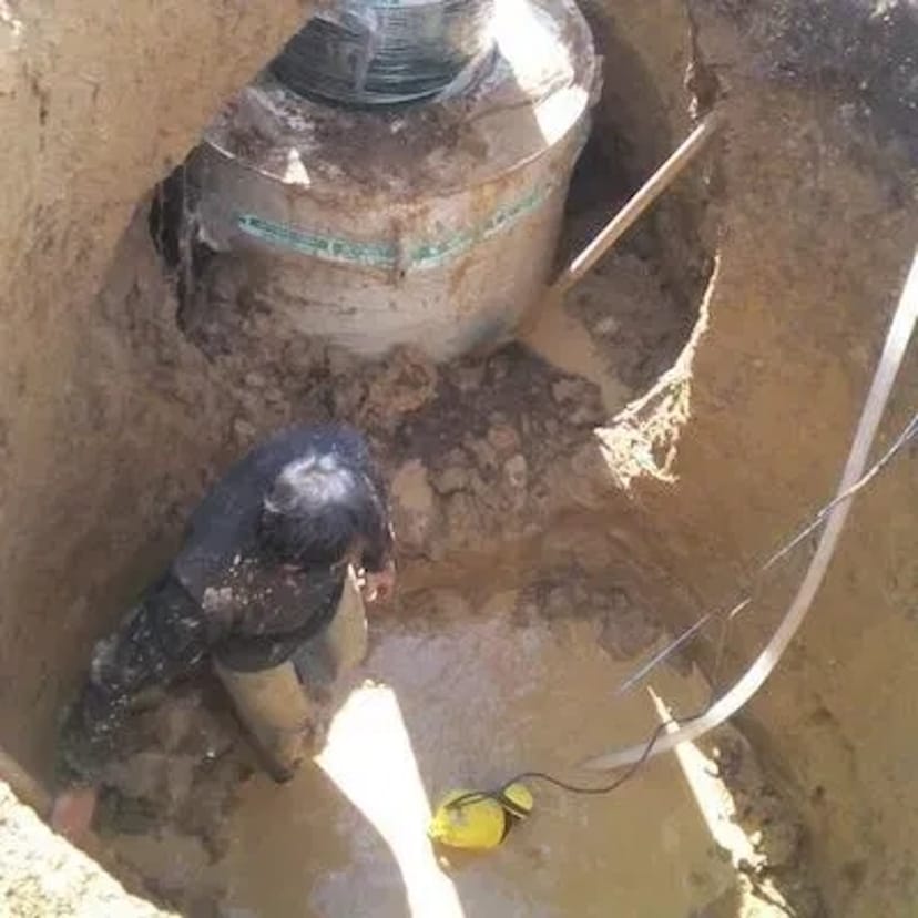 Ручне ЧИЩЕННЯ ЗЛИВНИХ ЯМ чищення вигрібних ям