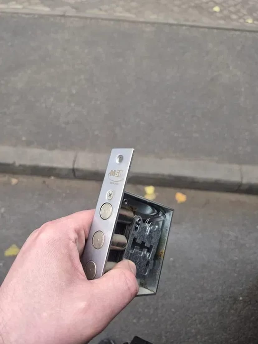 Замена, установка, ремонт замков Днепр