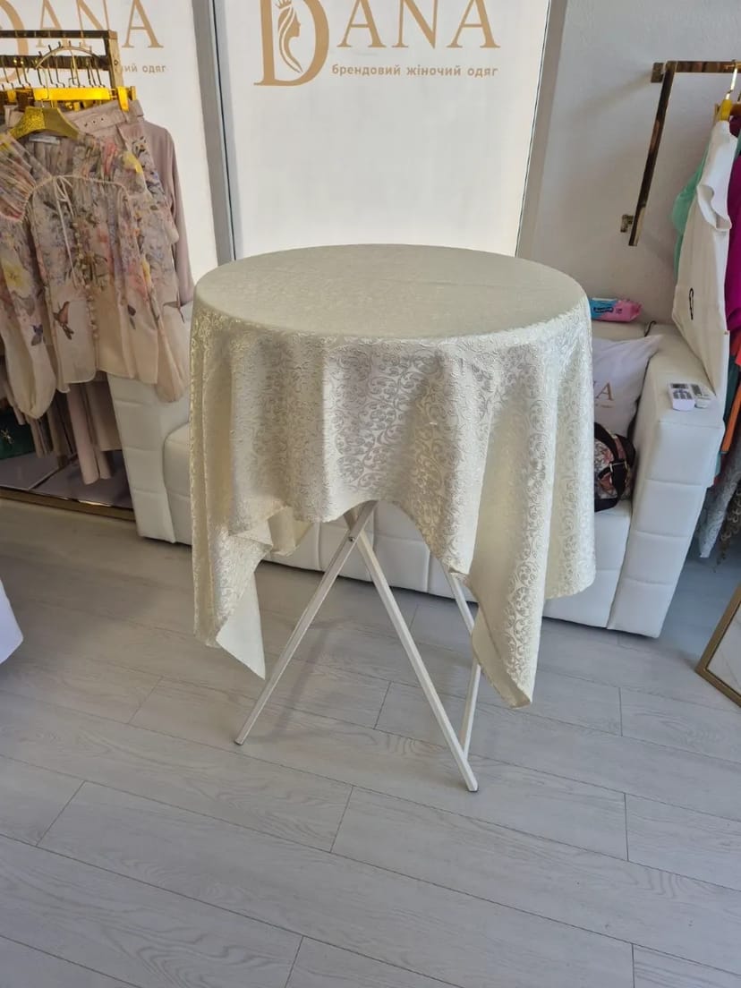 Коктейльні столи, барні Чернівці