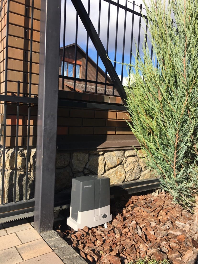 Монтаж Автоматики для Відкотних та Розпашних Воріт