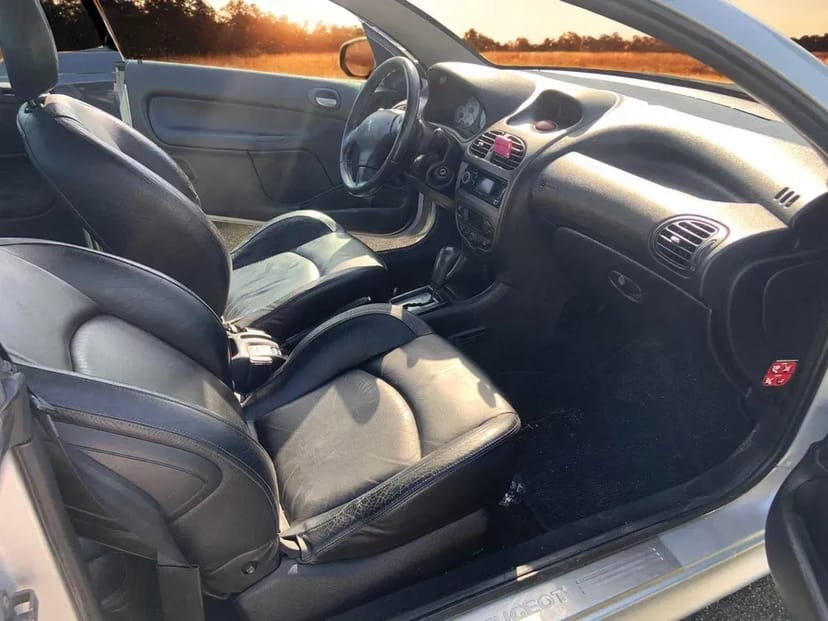 Peugeot 206 CC – автомат, бензин, кабріолет з відкидним дахом