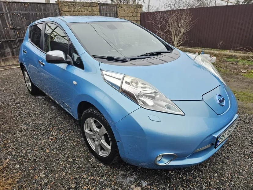 Nissan leaf soh 81% 500 грн в день!