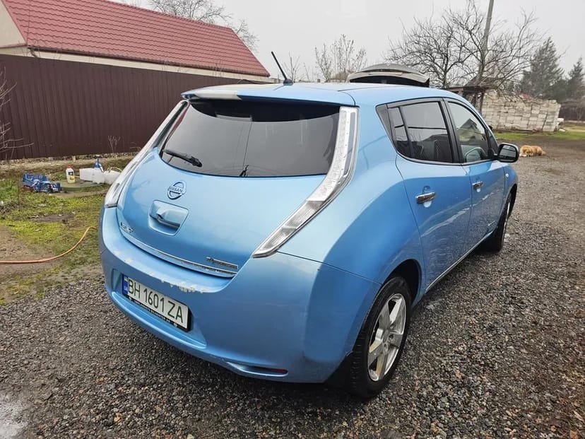 Nissan leaf soh 81% 500 грн в день!