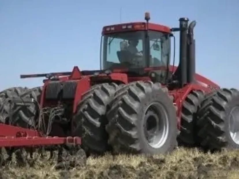Глибокорозпушувач (чізель). глибоке розпушення ґрунту