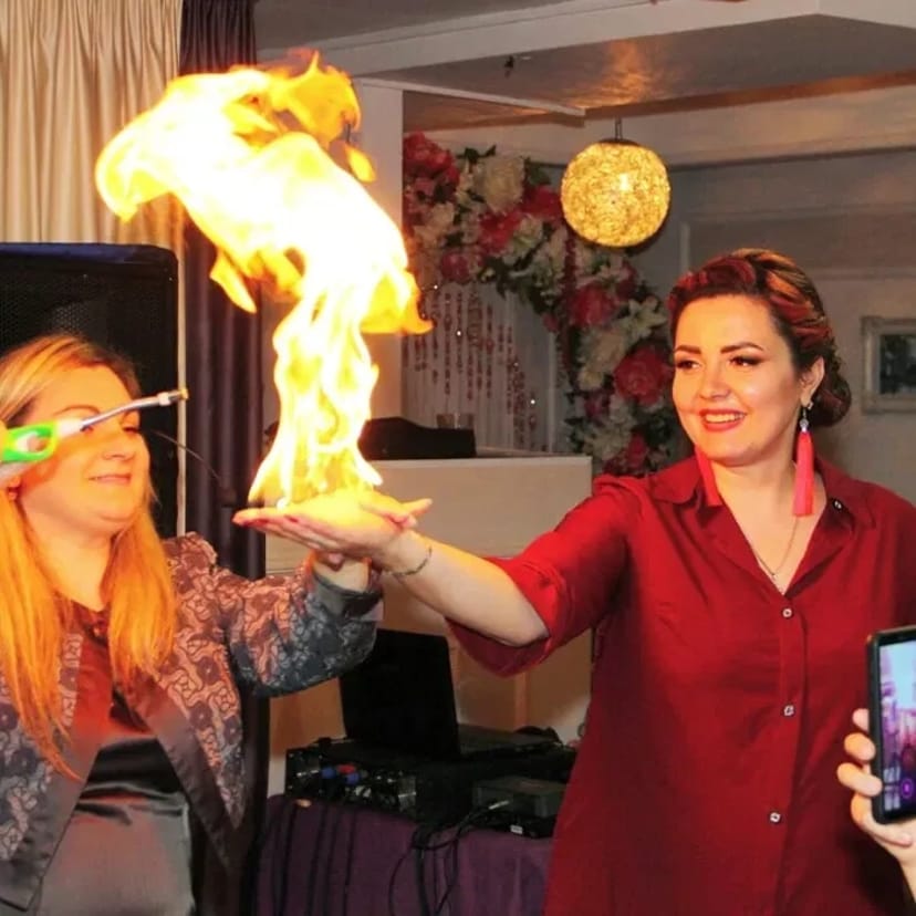 Тамада + діджей, що веде на весілля, ювілей, рік, корпоратив