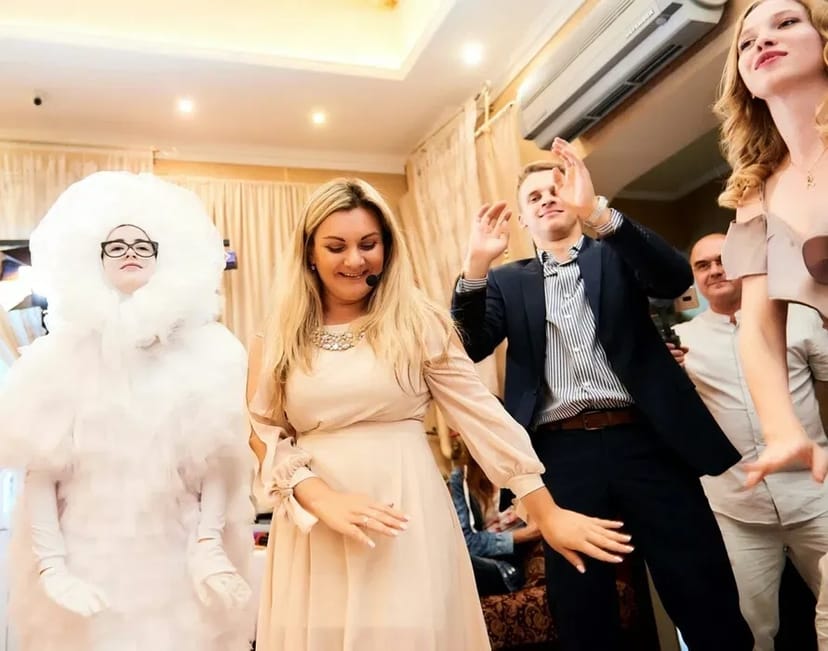 Тамада + діджей, що веде на весілля, ювілей, рік, корпоратив